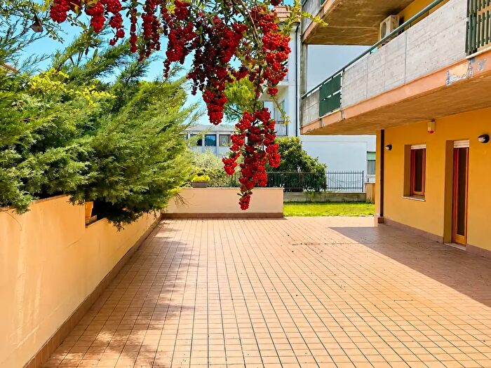 Appartamento con 5 locali in vendita in Via Cesare Fagiani, Lanciano