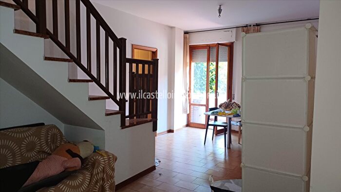 Appartamento con 7 locali in vendita in Strada di Scacciapensieri, Siena