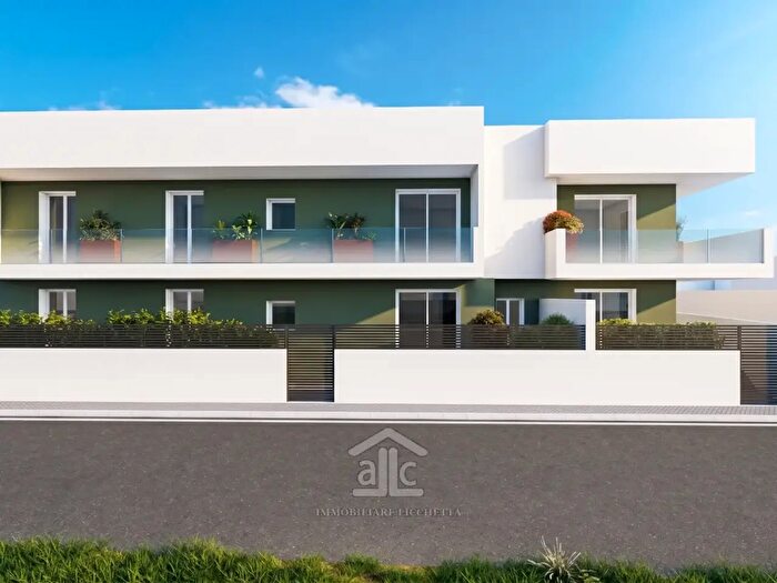 Casa con 5 locali in vendita in Via Giulio Cesare Vanini, Cavallino