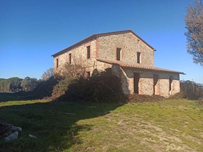 Casa con 6 locali in vendita in Vicinanze C Lago, Castiglione Del Lago