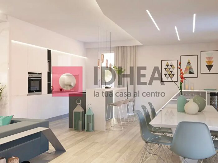 Appartamento quadrilocale in vendita in Via Nascimben, Treviso