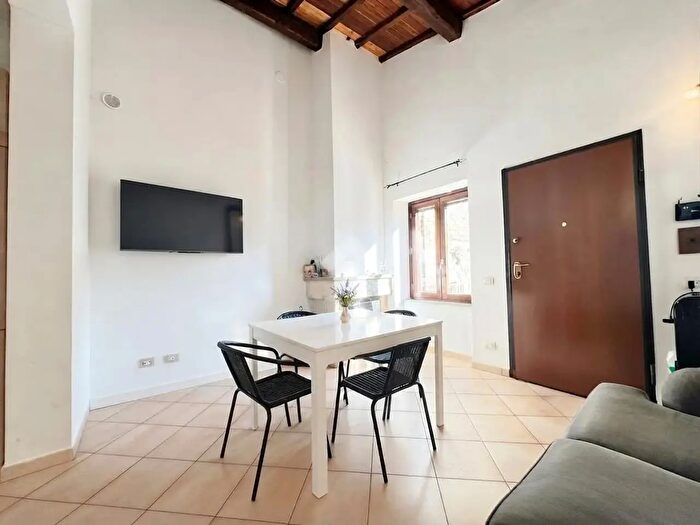 Appartamento trilocale in vendita in Via Tuscania, Piansano