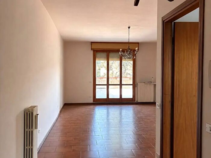 Appartamento con 5 locali in vendita in Via Sant'Ambrogio, Reggio Emilia