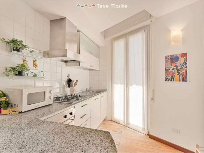 Appartamento trilocale in affitto in Via dello Zampino, Colli, La Spezia