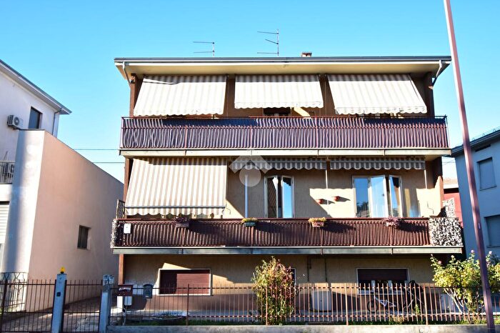 Appartamento quadrilocale in vendita in Via IV Novembre, Noceto