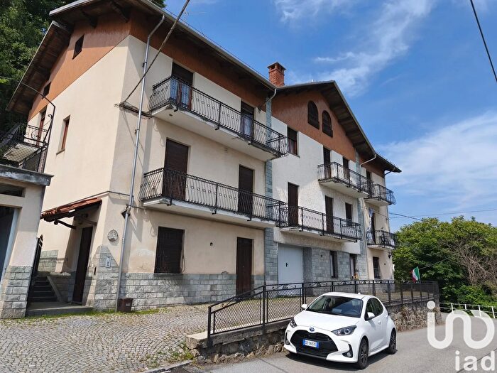 Casa con 15 locali in vendita in Via Duca degli Abruzzi, Pettinengo