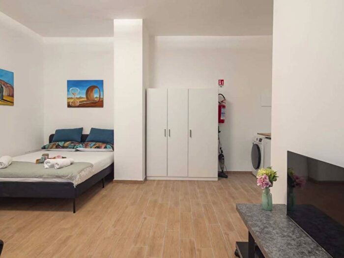 Appartamento monolocale in affitto in Via Cesare Balbo, Bocconi, Milano