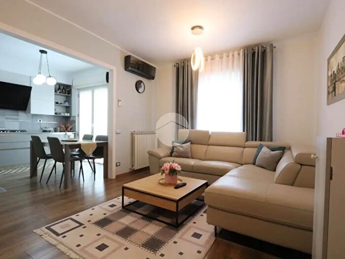 Appartamento quadrilocale in vendita in Via Ticino, Tortoreto