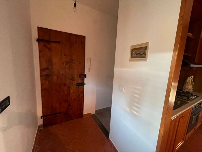 Appartamento trilocale in affitto in Piazza Niccolò Acciaioli, Galluzzo, Firenze
