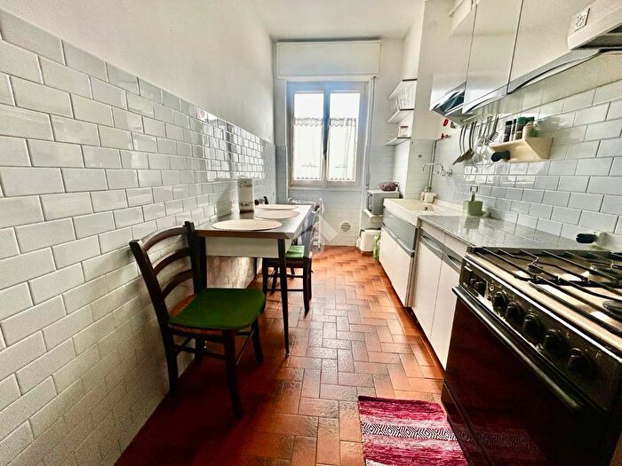 Appartamento trilocale in vendita in Via Bergamo, Osnago