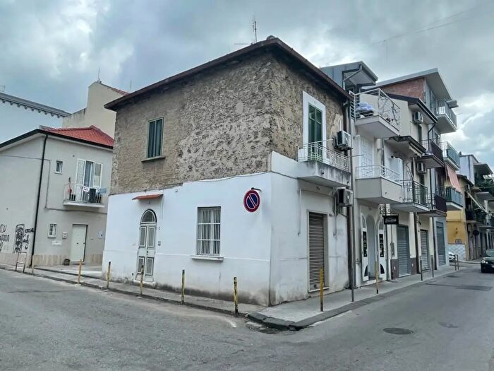 Appartamento trilocale in vendita in Via Vincenzo Bellini, Battipaglia