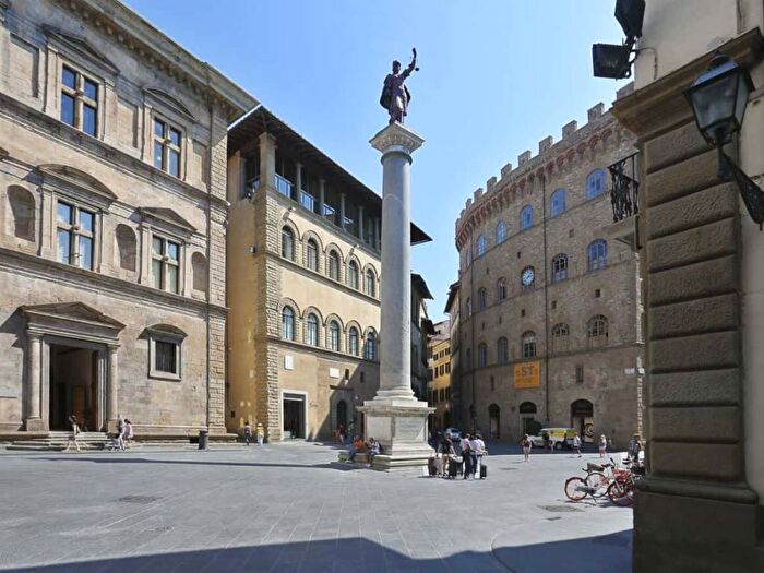 Appartamento quadrilocale in affitto in Via del Parione, Piazza della Repubblica, Firenze
