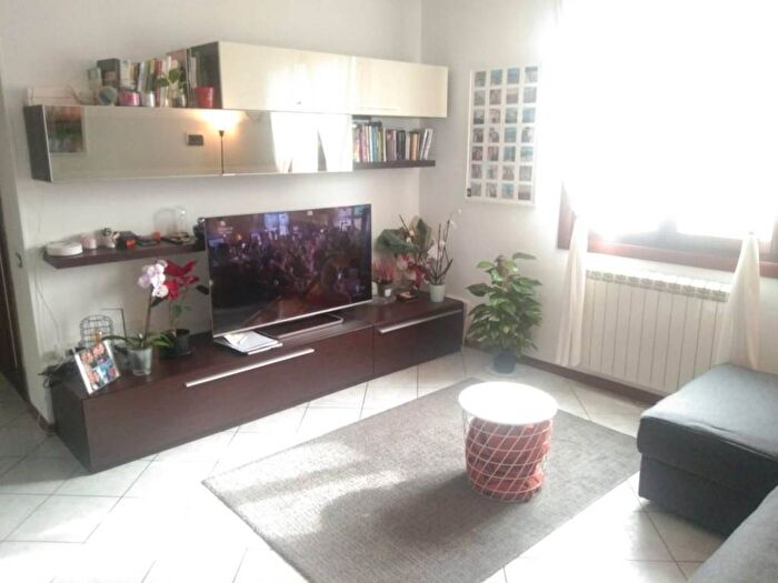 Appartamento trilocale in affitto in Chiesanuova, Prato