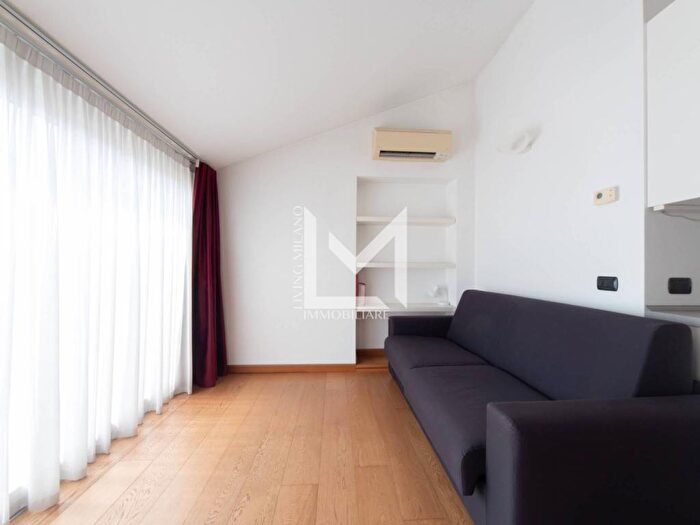 Appartamento monolocale in affitto in Via Melchiorre Gioia, Isola, Milano