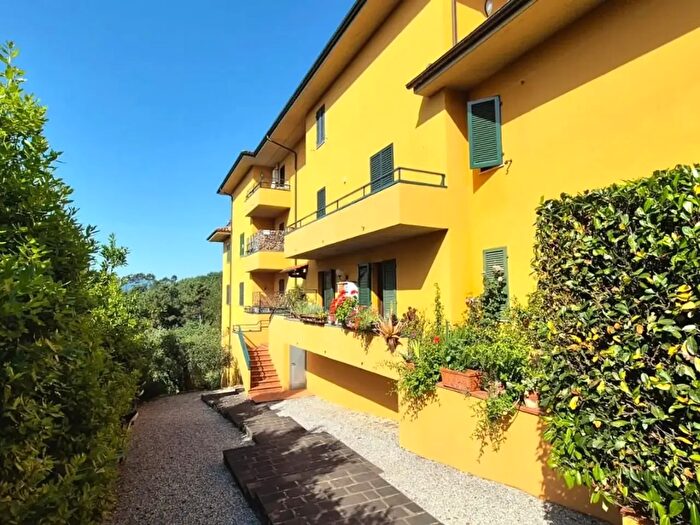 Appartamento quadrilocale in vendita in Ia S Piero, Montecarlo
