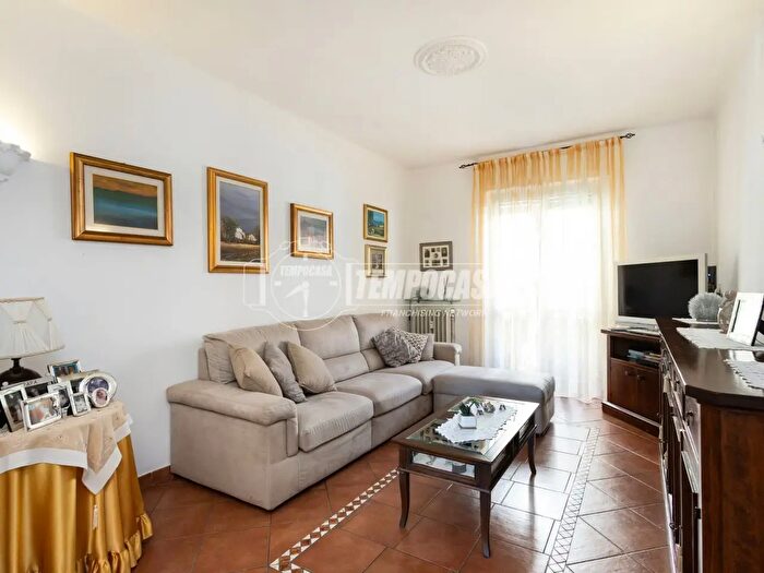 Appartamento trilocale in vendita in Via Roma, Bresso