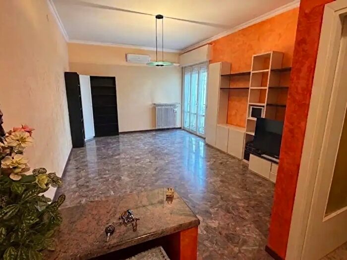 Appartamento con 5 locali in vendita in Via PF Carrega, Collecchio