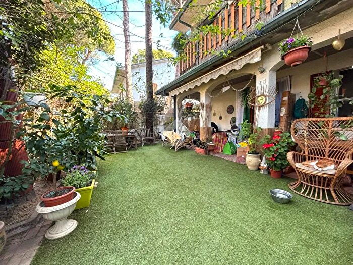 Appartamento quadrilocale in vendita in Viale delle Palme, Ravenna