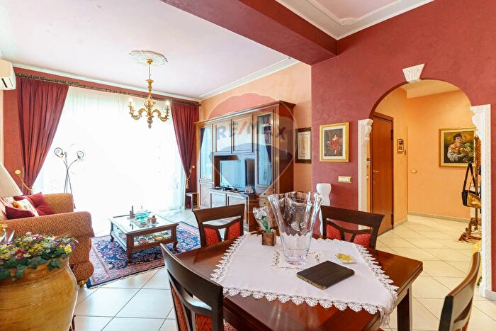 Appartamento quadrilocale in vendita in Via Tommaso Fazello, Catania