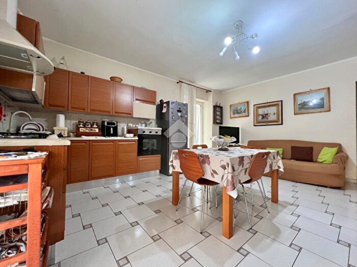 Appartamento bilocale in vendita in Via Euclide, Marano Di Napoli