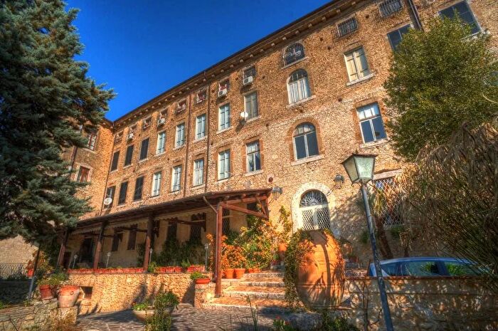 Appartamento con 6 locali in vendita in Strada Provinciale Accesso a Santopadre Arpino Frosinone, Arpino