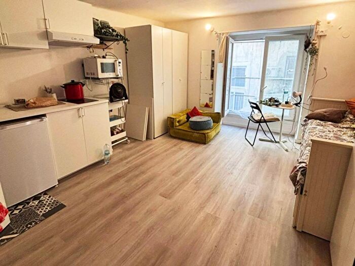 Appartamento monolocale in affitto in Via San Luca, Caricamento, Genova