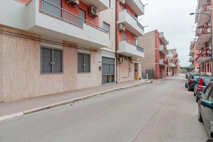 Appartamento trilocale in vendita in Via Monte San Michele, Lucera