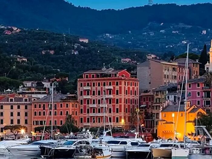 Appartamento quadrilocale in vendita in Via Jacopo Ruffini, Santa Margherita Ligure