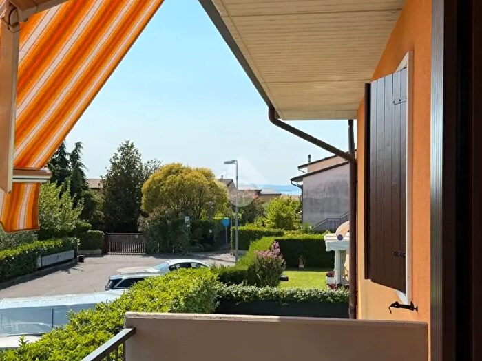 Appartamento bilocale in vendita in Via Trieste, Lazise