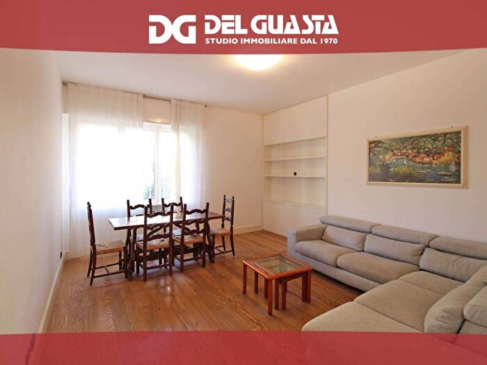 Appartamento con 6 locali in affitto in Via San Nazaro, Albaro, Genova