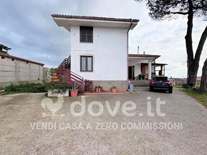 Appartamento trilocale in vendita in Via Roncigliano, Albano Laziale