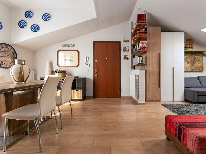 Casa monolocale in affitto in Via Nazario Sauro, Saronno