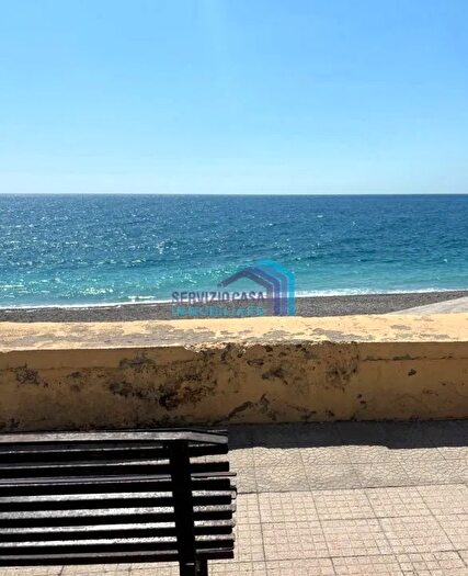 Appartamento trilocale in vendita in Via Luigi Rizzo, Letojanni