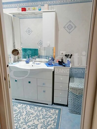 Appartamento quadrilocale in vendita in Via Mazzini, Battipaglia