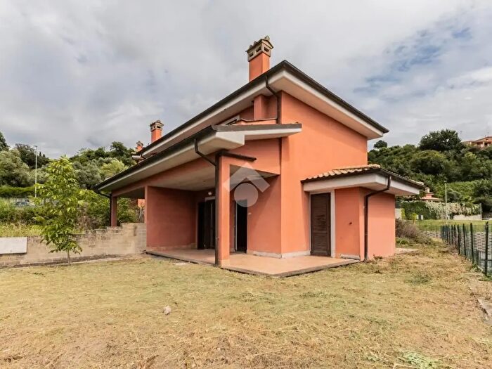 Casa quadrilocale in vendita in Via Lazio, Campagnano Di Roma