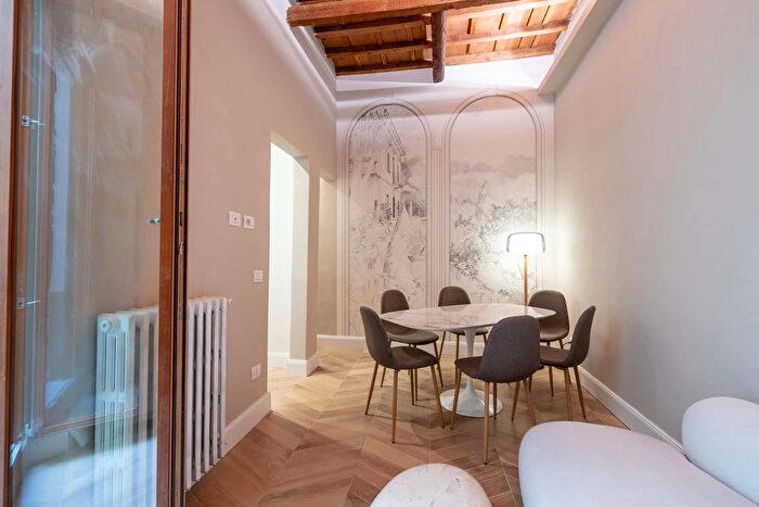 Appartamento in affitto in Via Guelfa, Firenze