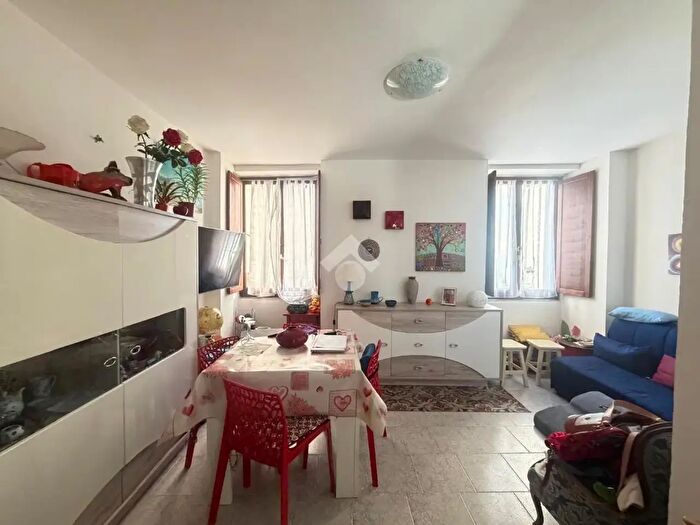 Appartamento trilocale in vendita in Via al Duomo, Sassari