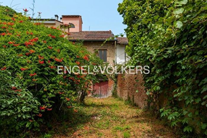 Casa con 6 locali in vendita in Via Giacomo Matteotti, Cento