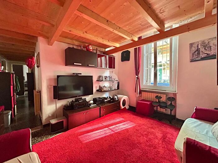 Appartamento trilocale in vendita in Via Verdi, Savona