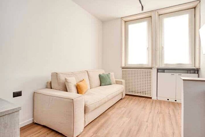 Appartamento bilocale in affitto in Via Marco Aurelio, Rovereto, Milano