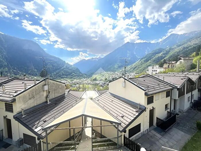 Appartamento bilocale in vendita in Via XX Settembre, Sondalo