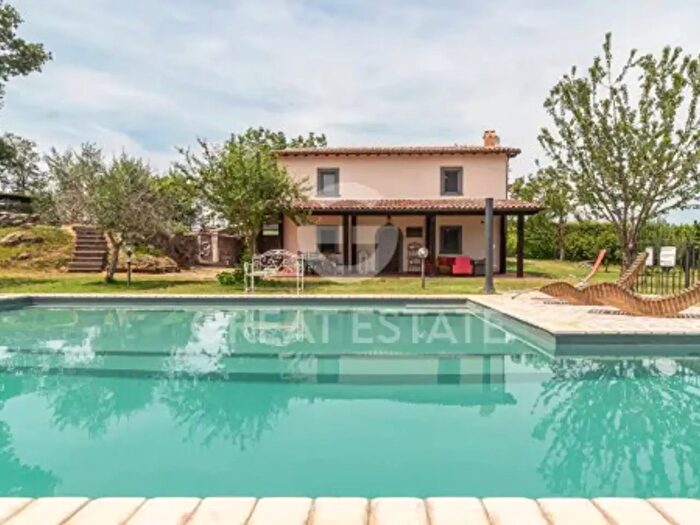 Casa con 6 locali in vendita in Bagnoregio