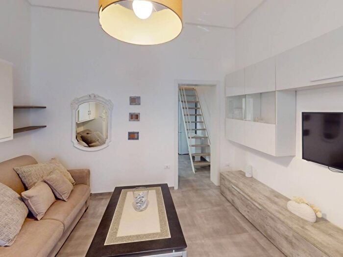 Appartamento trilocale in affitto in Via Emilia, Centro, Carovigno