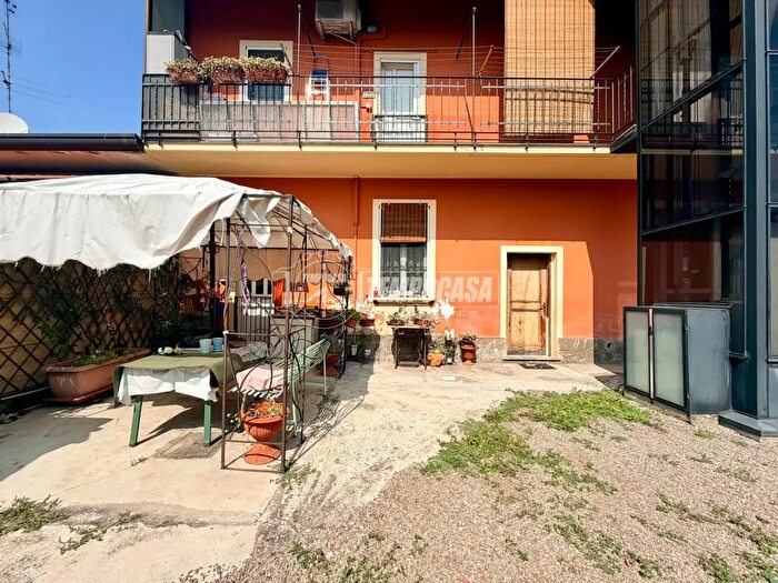 Appartamento trilocale in vendita in Via Gorizia, Parabiago