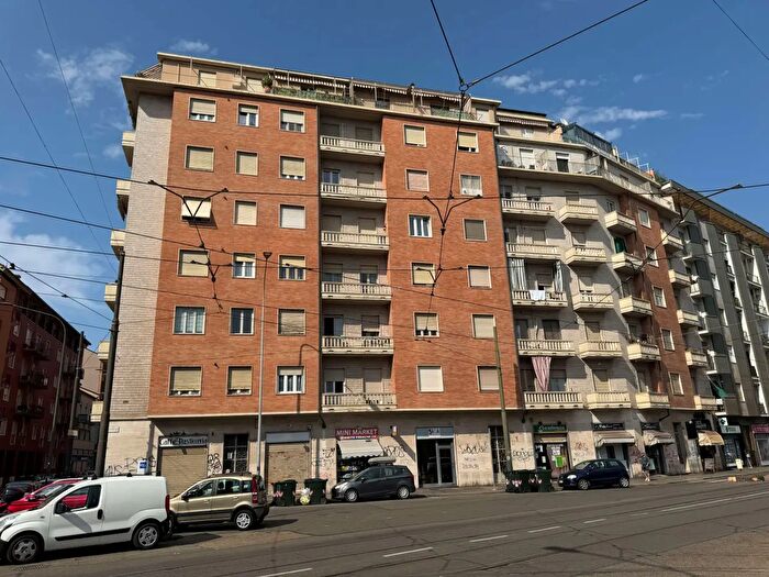 Appartamento trilocale in affitto in Via Monginevro, Torino