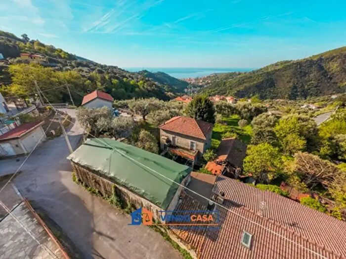 Casa con 6 locali in vendita in Via Costa, Varazze