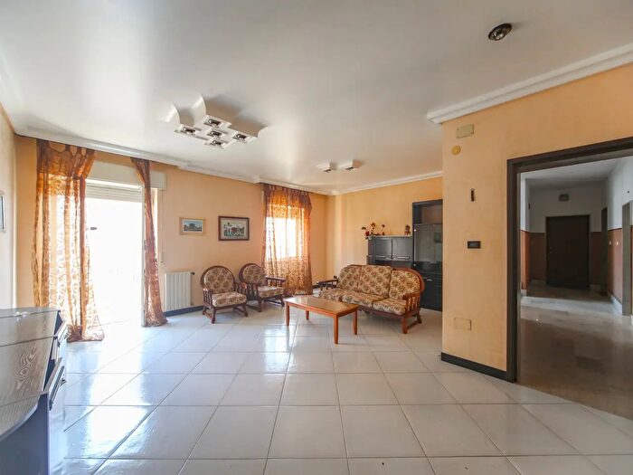 Appartamento quadrilocale in vendita in Viale S Panagia, Siracusa