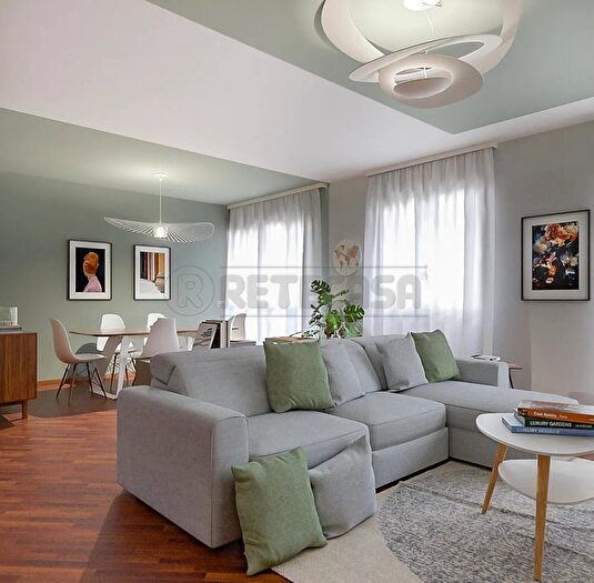 Appartamento quadrilocale in vendita in Viale Mercato Nuovo, Vicenza