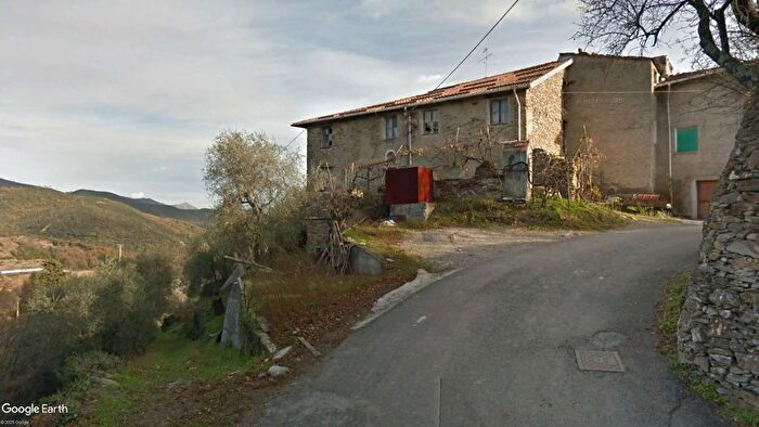 Casa con 12 locali in vendita in Frazione Bosco, Casanova Lerrone