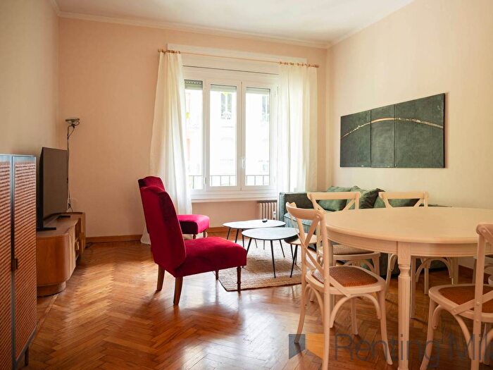 Appartamento trilocale in affitto in Via Letizia, Solari, Milano